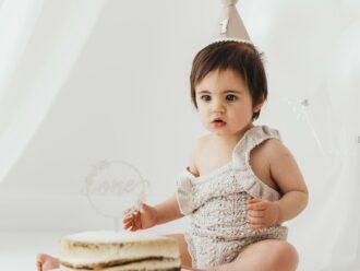 Cake Smash Photoshoot in Rugby Warwickshire